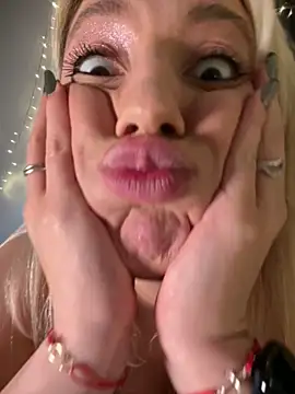 Ella_CharmのライブXXXチャット