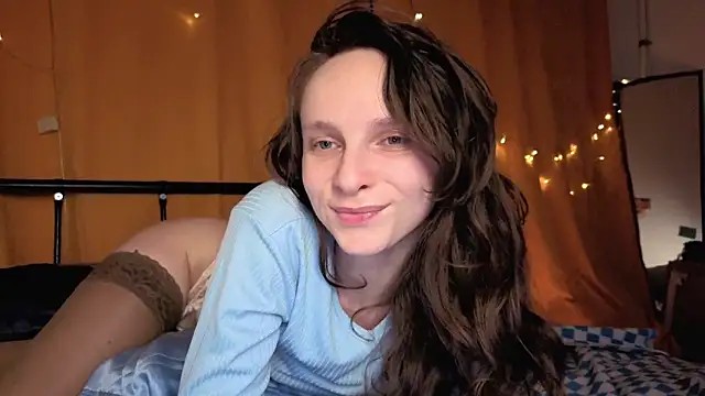 MikkyMoony Live XXX-chat