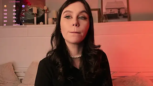 UnaMedisonのライブXXXチャット