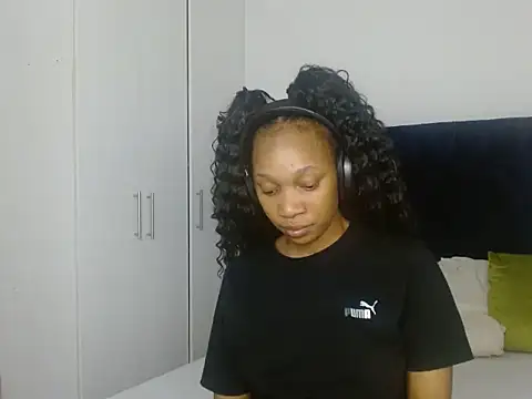 XXX chat uživo modela LustyBerry