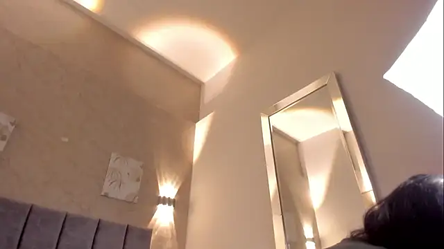 Lunaa_bellaaのライブXXXチャット