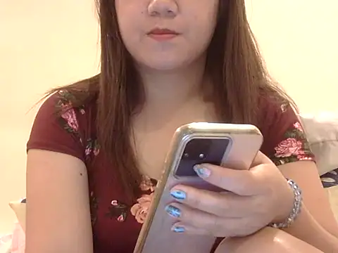 LovelyclayaのライブXXXチャット