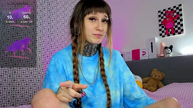 LilithPoison Live XXX-chat