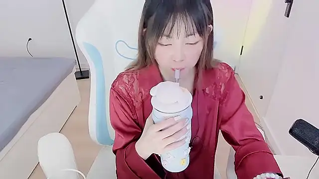 -ruiruiのライブXXXチャット