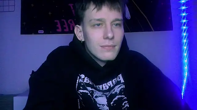 dearboyy Adlı Modelin Web Kamerası Şovu