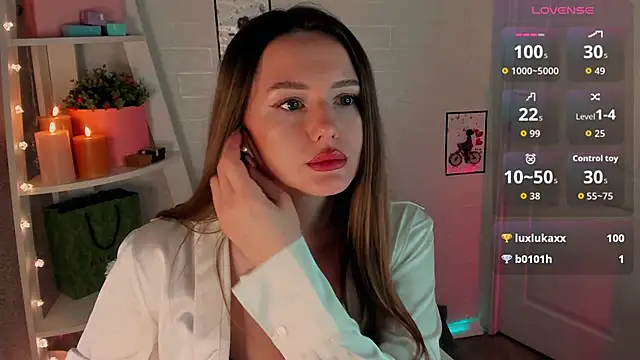 XXX chat uživo modela Hailey_Ray_