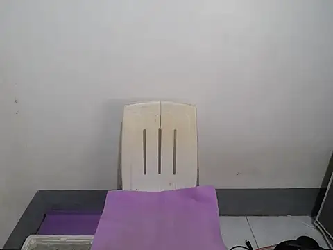 kate_69x Adlı Modelin Canlı XXX Sohbeti