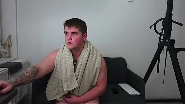 Jackson_Teele Show in webcam