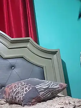 HONEYSWEETS_LIVE: онлайн-секс-чат