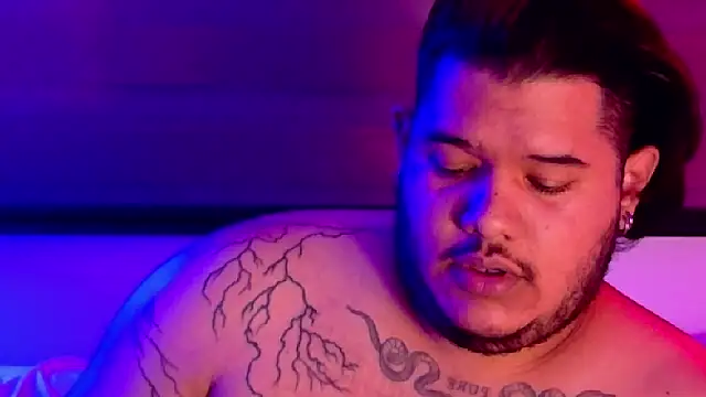 VittorioMontessori's Live XXX Chat