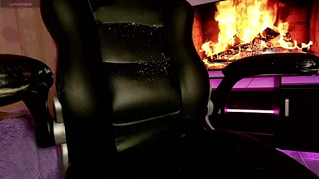 TiffanyBela 现场XXX聊天