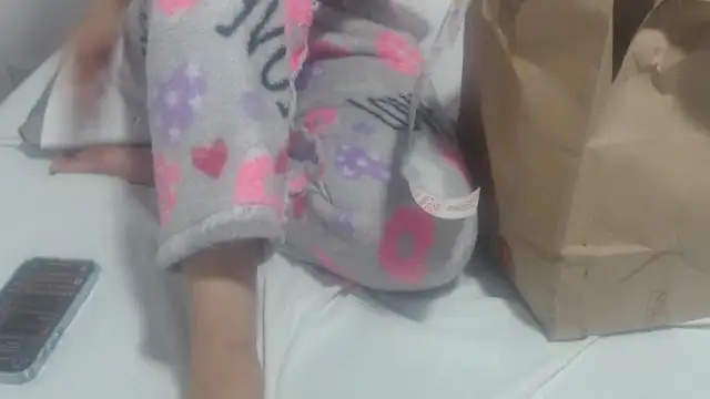 sabrina_v_ – Naživo XXX chat