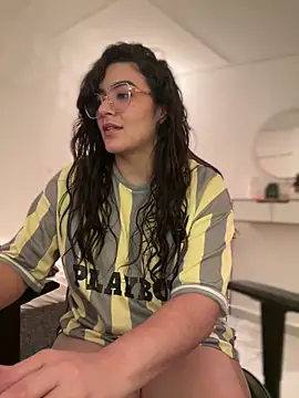 Lia_flowersのライブXXXチャット