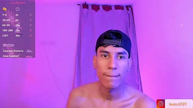 TARS_ Chat XXX in diretta