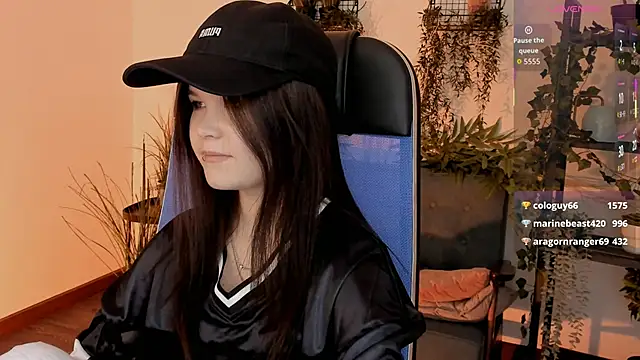 Živý XXX chat Elainebeness
