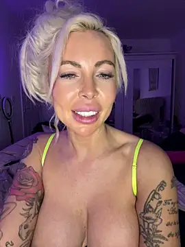 Jemma-JのライブXXXチャット