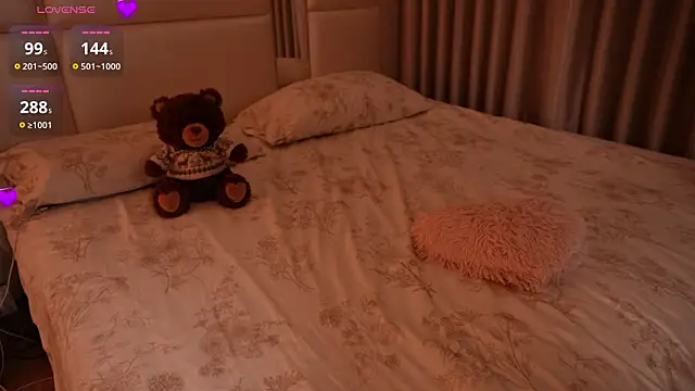 Lilly_Colins 现场XXX聊天