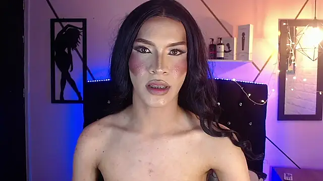 Pokazy przed kamerką – agatha_rodriguez