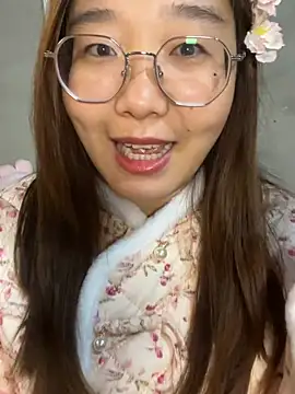 sisi-maidenのライブXXXチャット