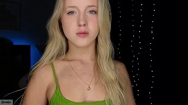 adele_armass Adlı Modelin Canlı XXX Sohbeti