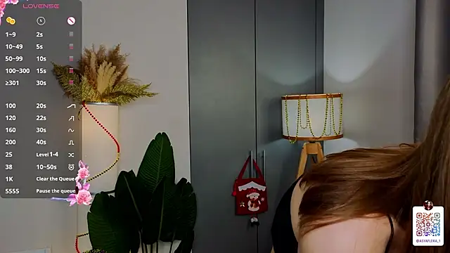 ShannaRois Chat XXX in diretta