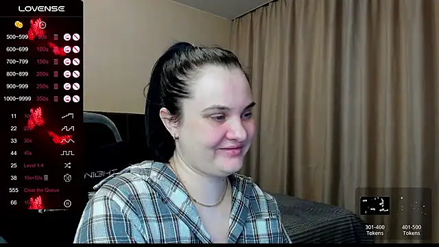 Chatroom XXX en direct de AlanaBrox