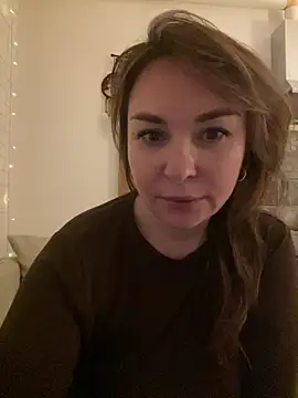 Syverelle élő XXX-chatje