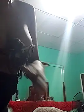 HONEYSWEETS_LIVE Adlı Modelin Canlı XXX Sohbeti