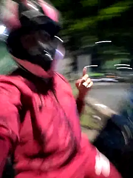 _kathaLopez_ 现场XXX聊天