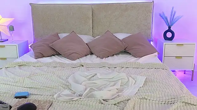 Онлайн чат XXX Jules_night