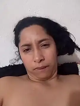 anitotori's Live XXX Chat