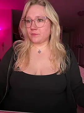 PiggyRose's Live XXX Chat