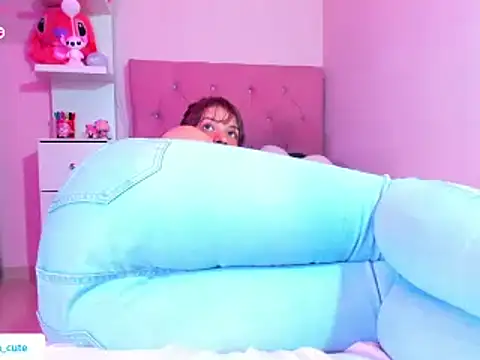 Vannessa__Shy's Live XXX Chat