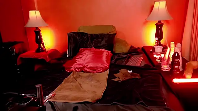 JenniferCD: онлайн-секс-чат