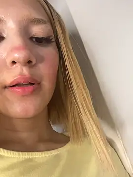 SweetBunnyGF's Live XXX Chat