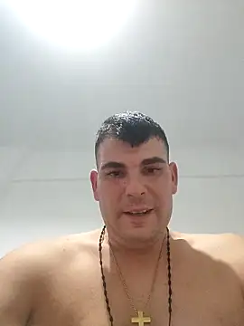 m702d-gr's Live XXX Chat