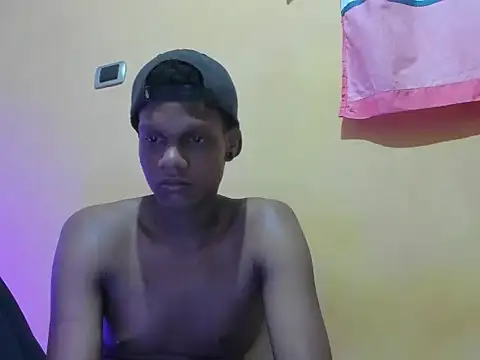 Chat XXX ao vivo de aunstin_farid1