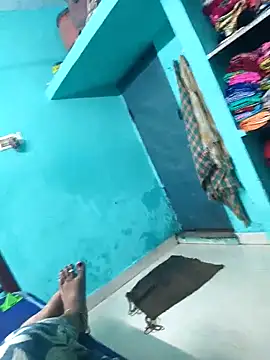 Villageanuty: απευθείας συνομιλία ΧΧΧ