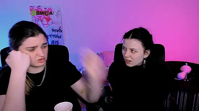 Chatroom XXX en direct de foxy_tease_