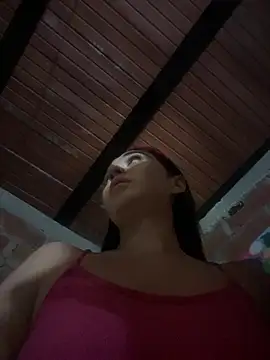 Chatroom XXX en direct de RAKEL37