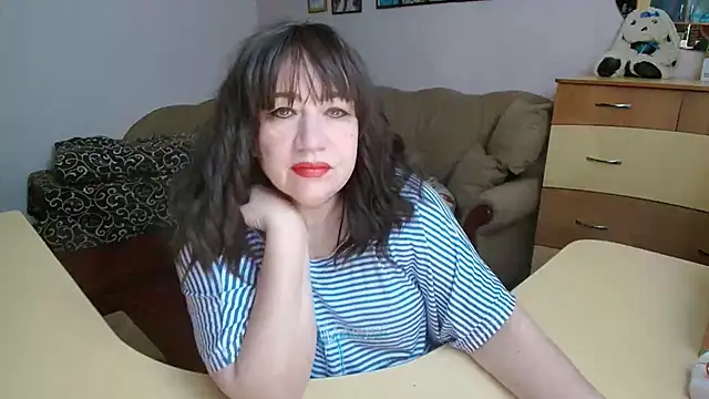 Czat XXX na żywo – Lucretia_Goldi_