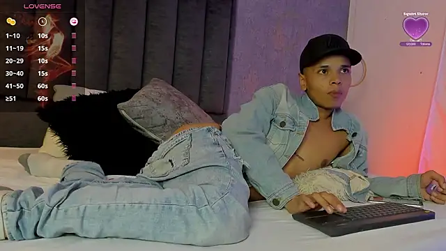 Alejandroo_Montenegro Webcam-Show