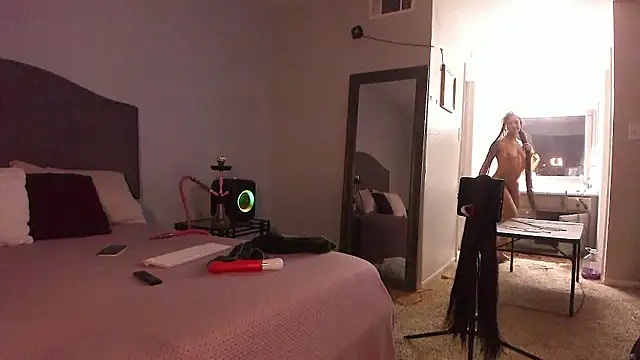 yiauana's Live XXX Chat