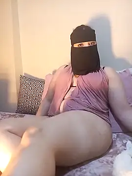 LONA-_- Adlı Modelin Canlı XXX Sohbeti