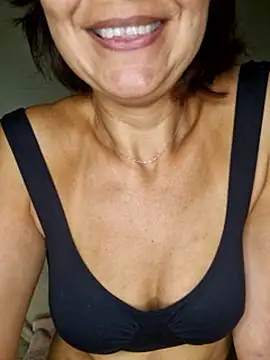 larizinha2026 라이브 XXX 채팅