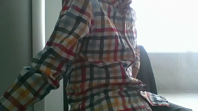 nole_china7: διαδικτυακό σόου στην κάμερα