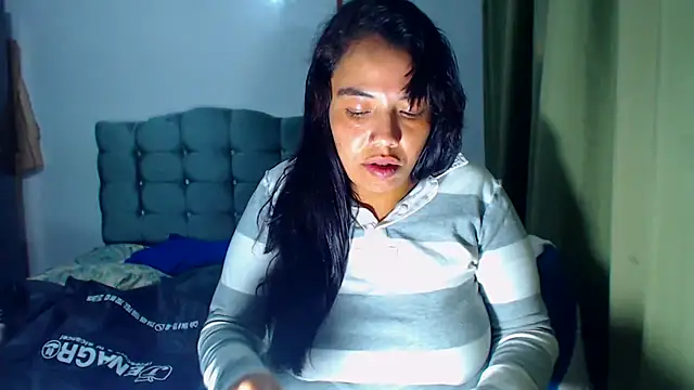 AmaraRoberts420 Live XXX-Chat