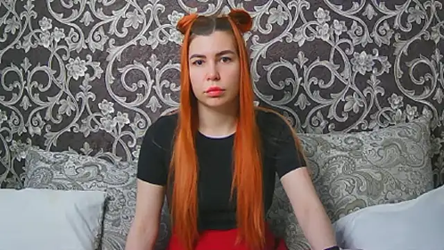 ElllaNuar 现场XXX聊天