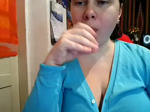 Cora_MaroのライブXXXチャット