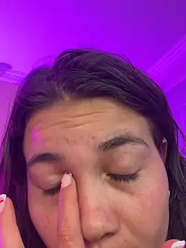 aurora_divine: απευθείας συνομιλία ΧΧΧ